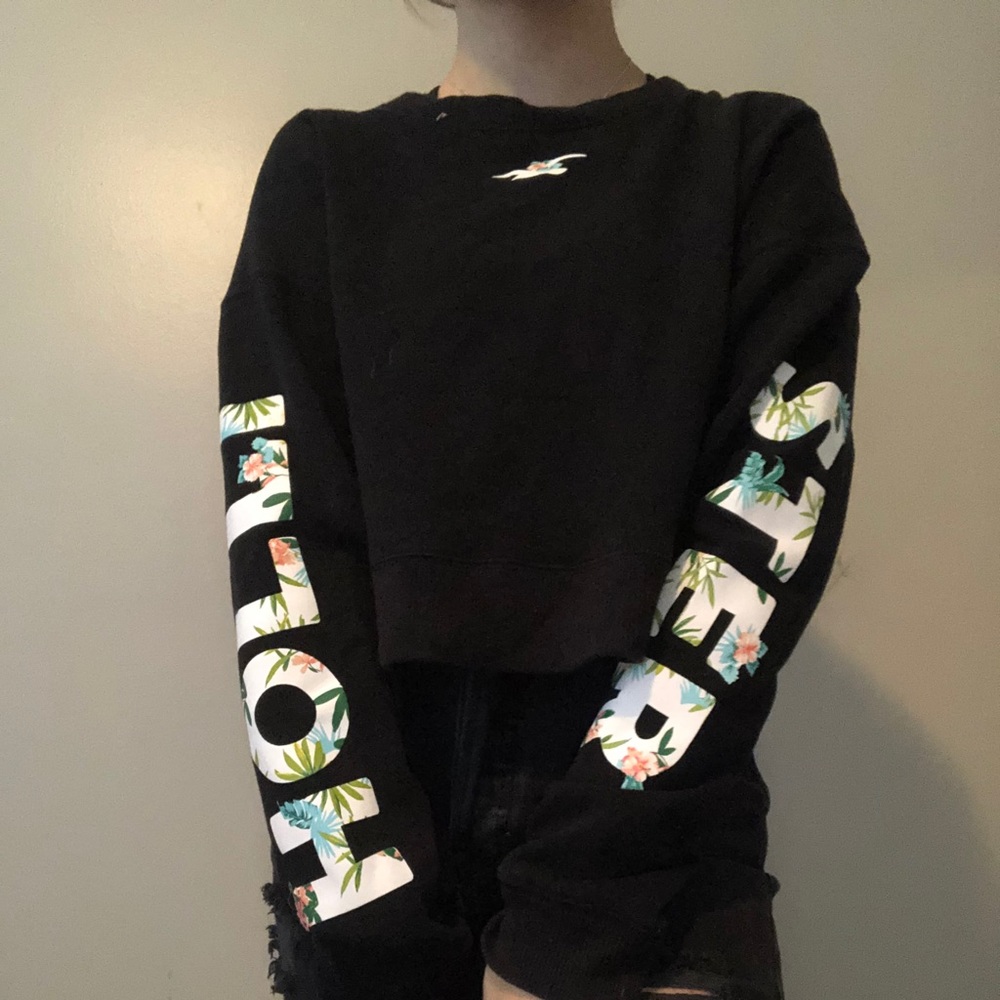 Hollister crop top